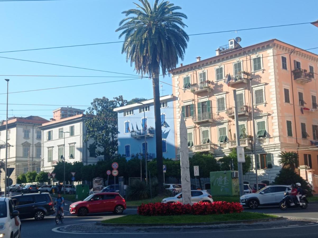 A La Gare Appartement La Spezia Buitenkant foto